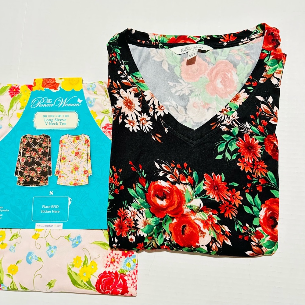 The Pioneer Woman 3/4 Sleeves T-shirts Sweet Rose & Dark Floral NEW - Picture 3 of 6